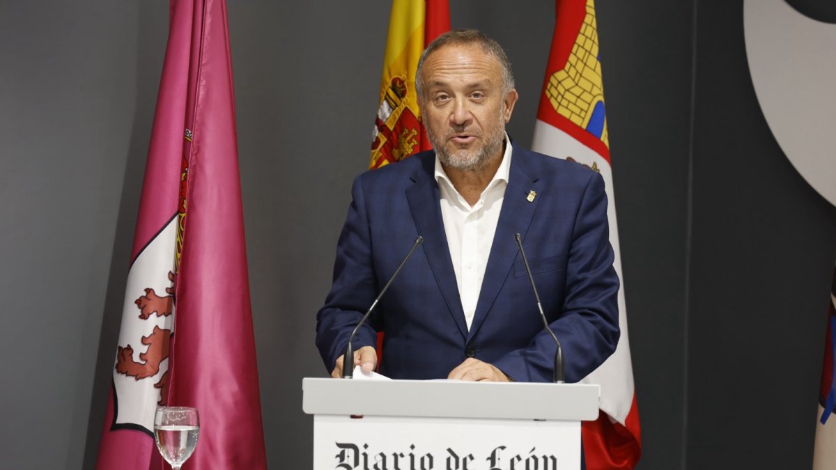 Gerardo Álvarez Courel durante su intervención