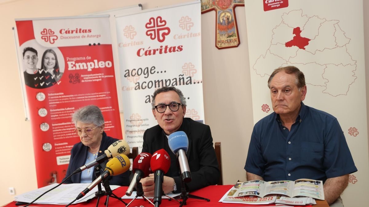 Inmaculada del Peso, Francisco Javier Gay y Amador Pinos, ayer.