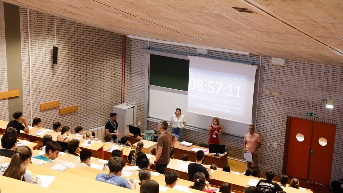 Alumnos durante la PAU de este año.