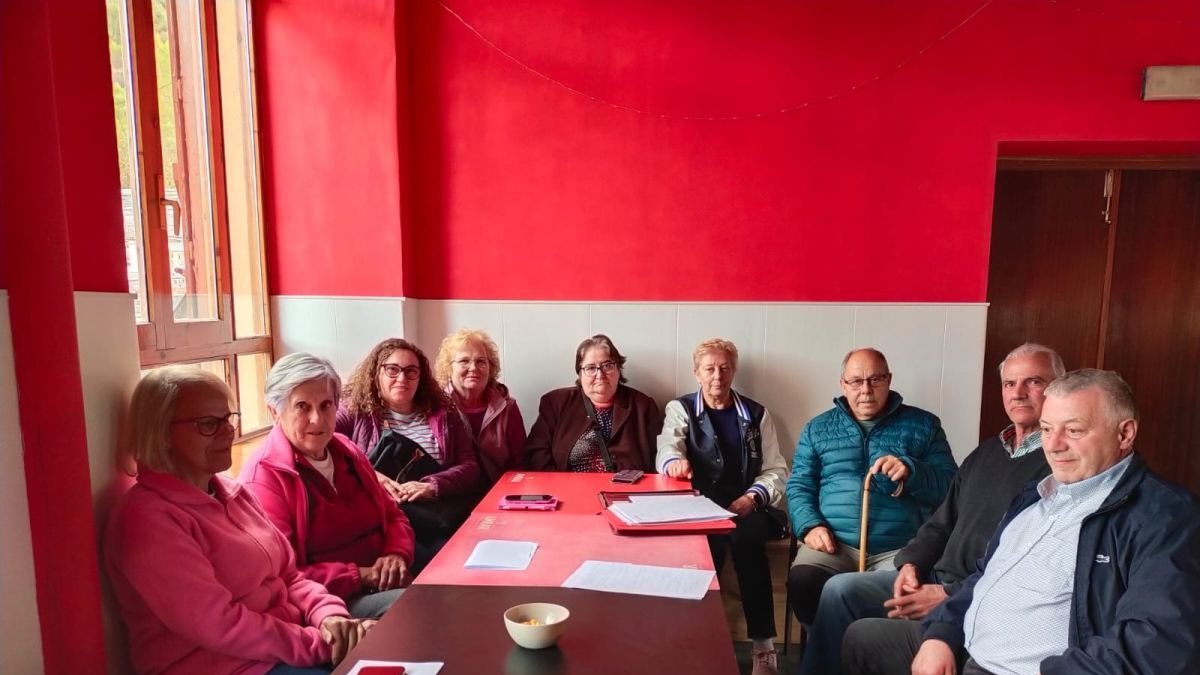 Participantes en el programa desarrollado en Montrondo.
