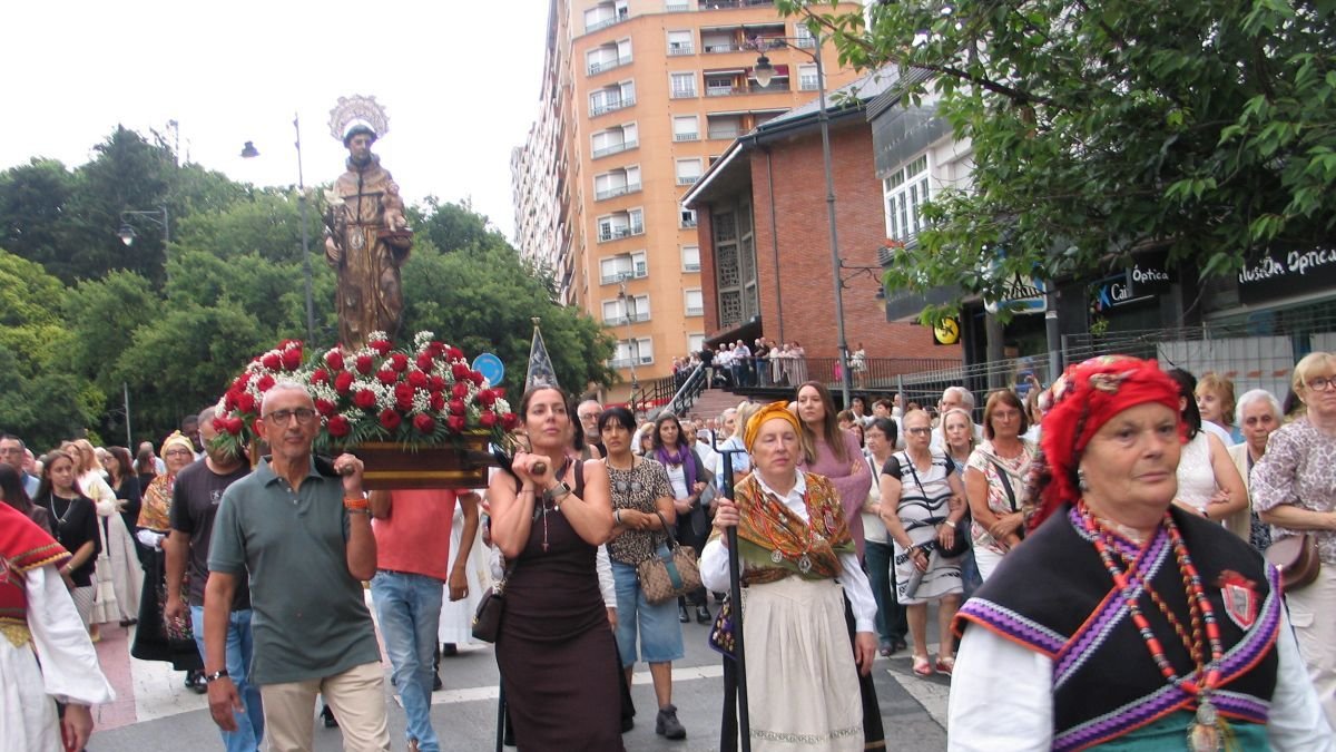 El buen tiempo acompañó la procesión.