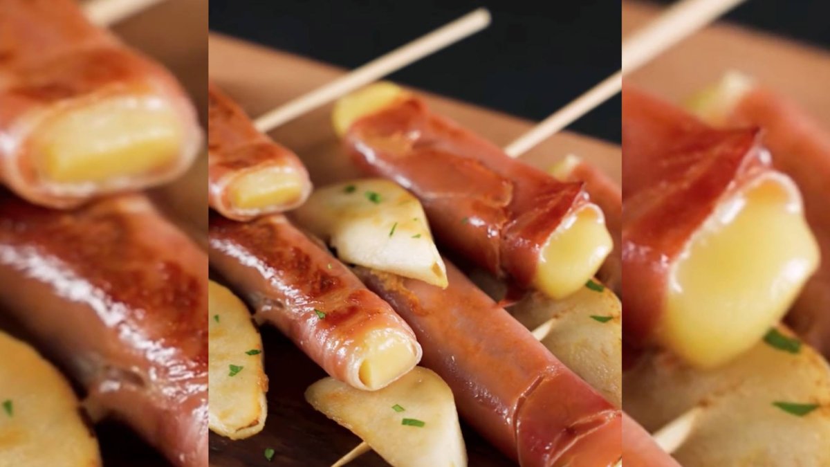 El contraste entre el jamón crujiente, el queso fundente y la pera convierte esta sencilla receta en una tapa perfecta para sorprender a los invitados en verano.