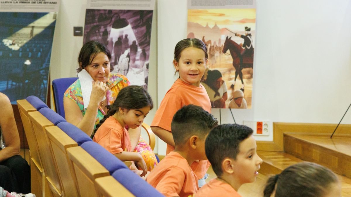 La fundación acompaña a los estudiantes en todas las etapas educativas hasta llegar incluso a los estudios superiores.