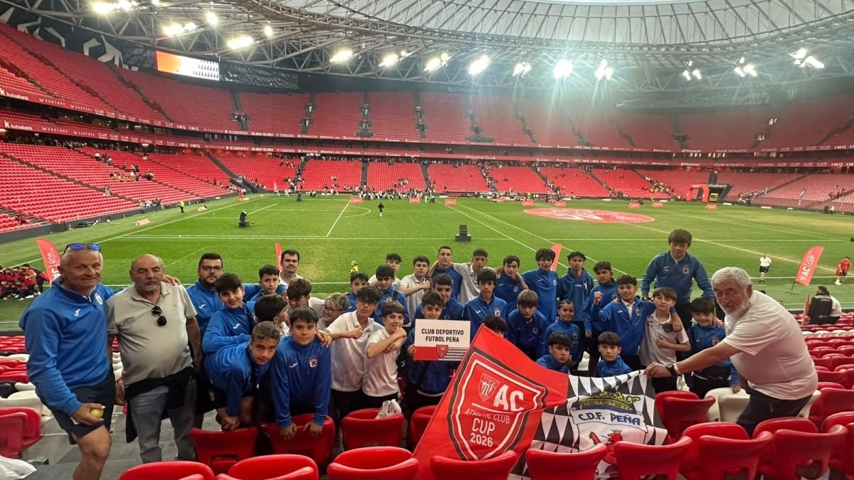 El CDF Peña con sus equipos Alevín, Infantil y los Cadetes A y B disfrutó del torneo Athletic Club.