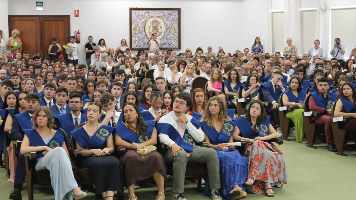 La Universidad de León celebra la graduación de Ciencias Biológicas y Ambientales.