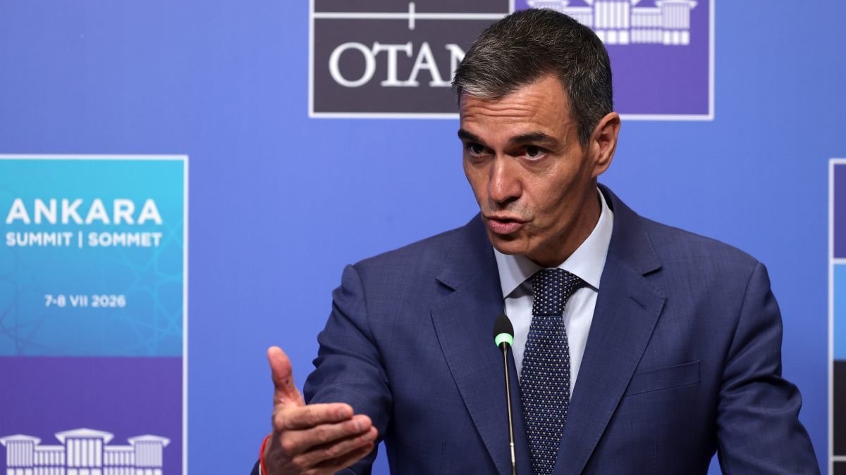 Pedro Sánchez en la cumbre de la Otan, en Turquía.