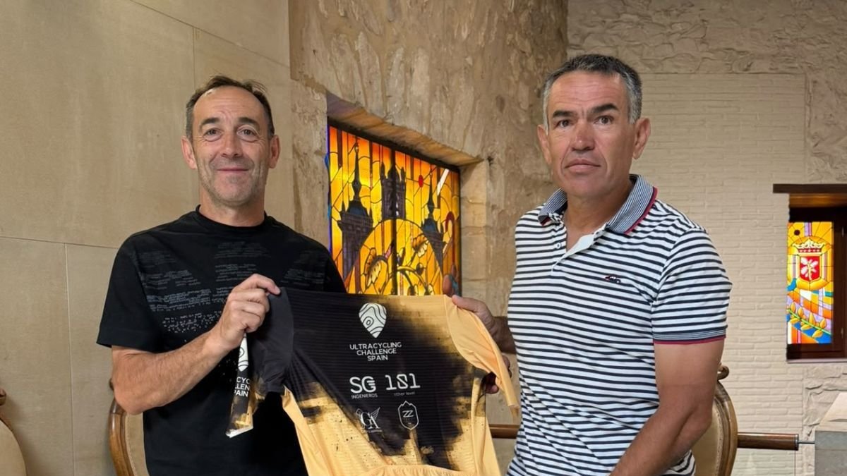 Julián García (i) y Salva Palomo (d) presentaron la prueba.