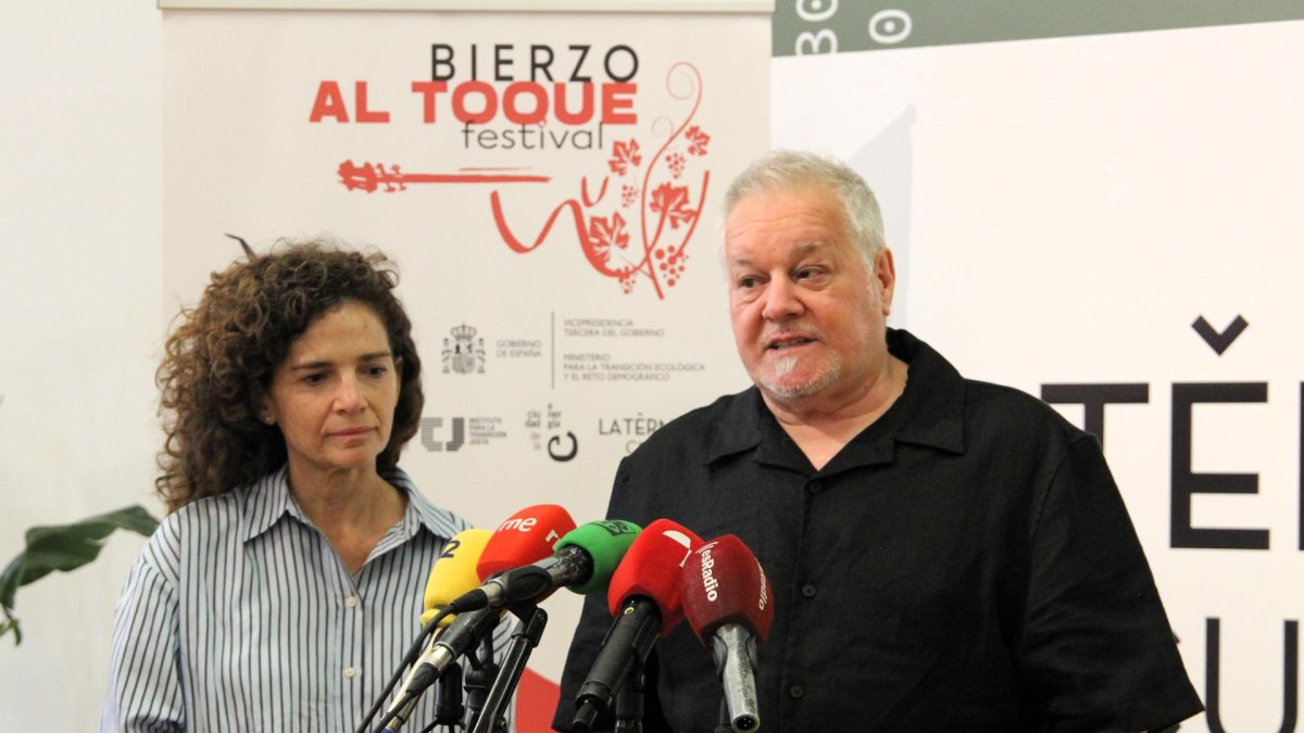 Miguel Morán, director del festival, con Concepción Fernández Díez, directora de Cultura de la Ciuden.