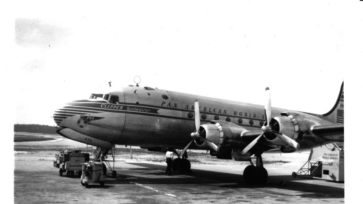 Hallan avión estrellado al norte de Puerto Rico en 1952 y donde murieron 52 personas.