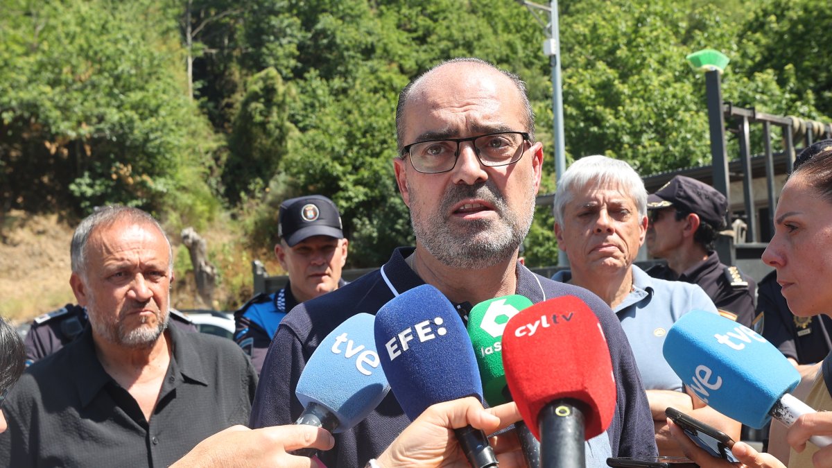 Ponferrada contrata obras de emergencia para recuperar Manzanedo y Bouzas tras las riadas y pide ayuda a la Junta