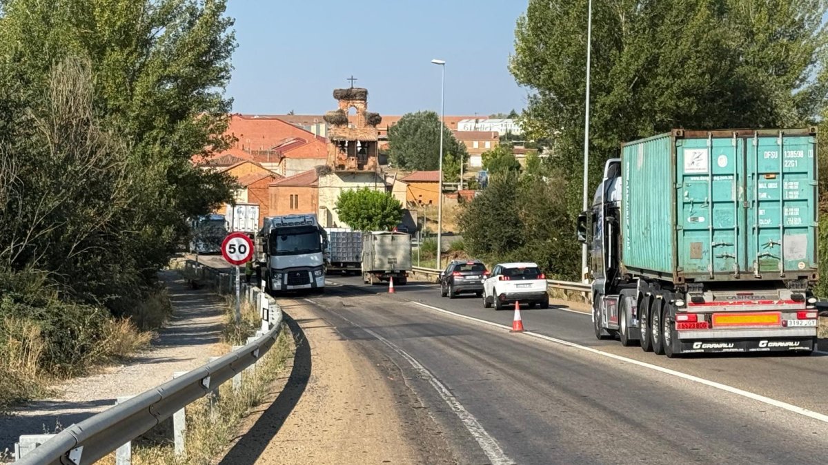 La N-120, fiel a la procesión de tráfico