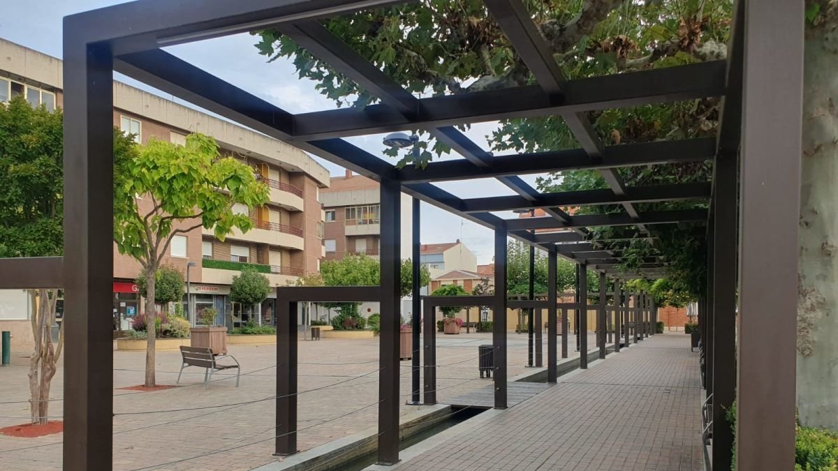 Santa María del Páramo licita en 25.000 € el nuevo mobiliario en el municipio