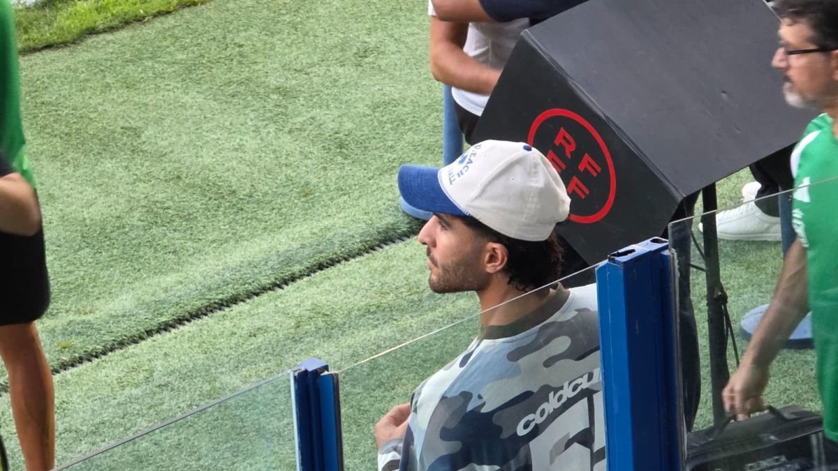 La afición ya respondió el primer día y Amir estuvo presente en el encuentro.
