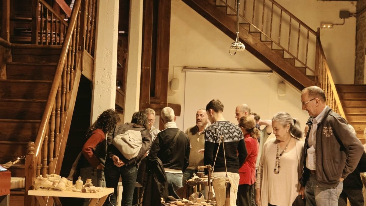 La Bañeza recuerda a Trajano con un taller de hueso y marfil