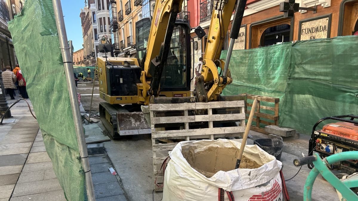 El remate del último tramo de la calle Ancha se prolongará todavía un mes