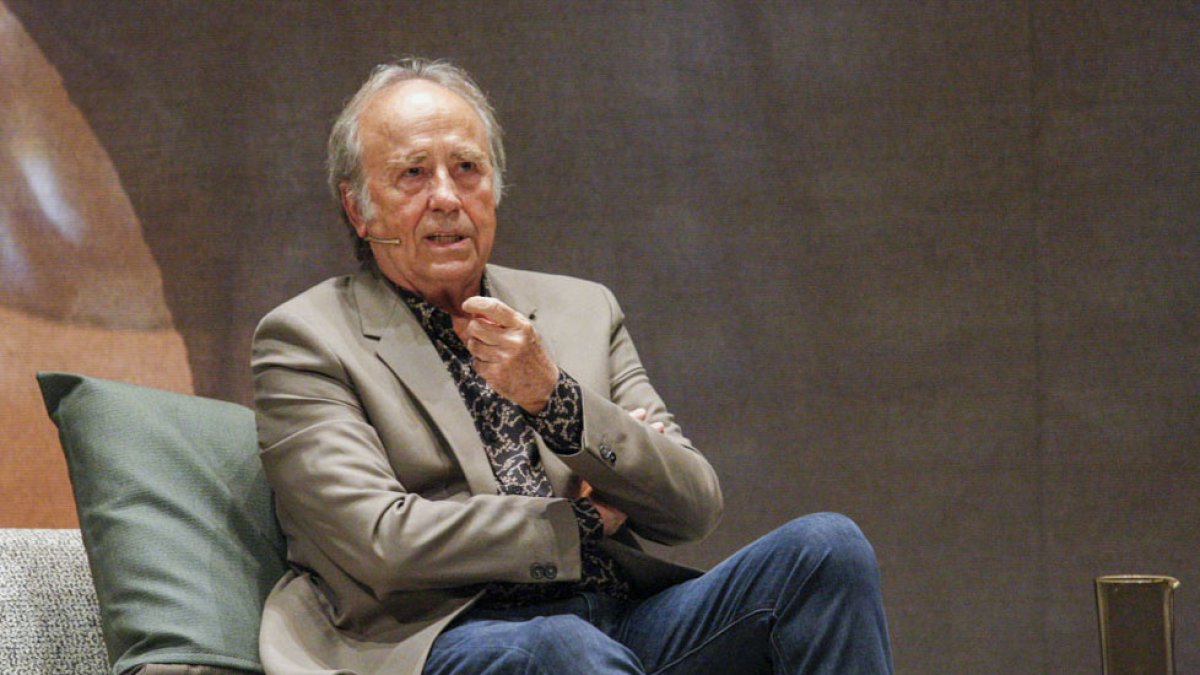 León espera los versos eternos de Serrat