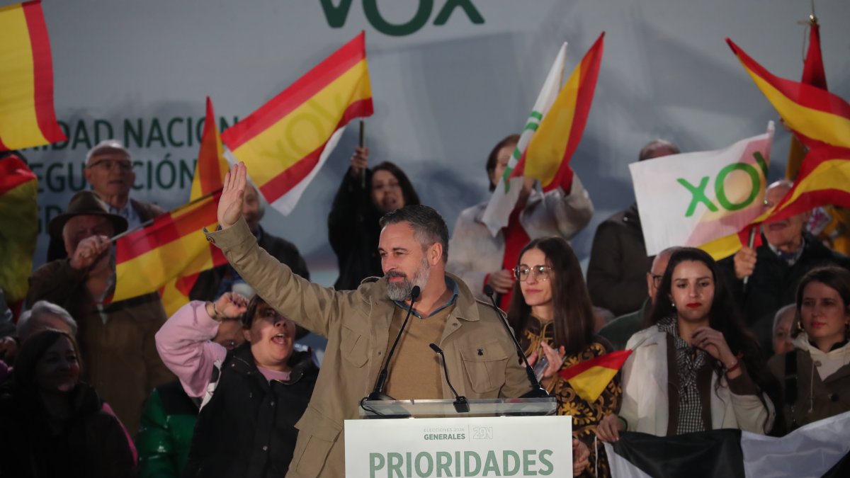 Santiago Abascal, líder de Vox, en Ponferrada: "Algunos no deberían tener derecho a voto el 29N"