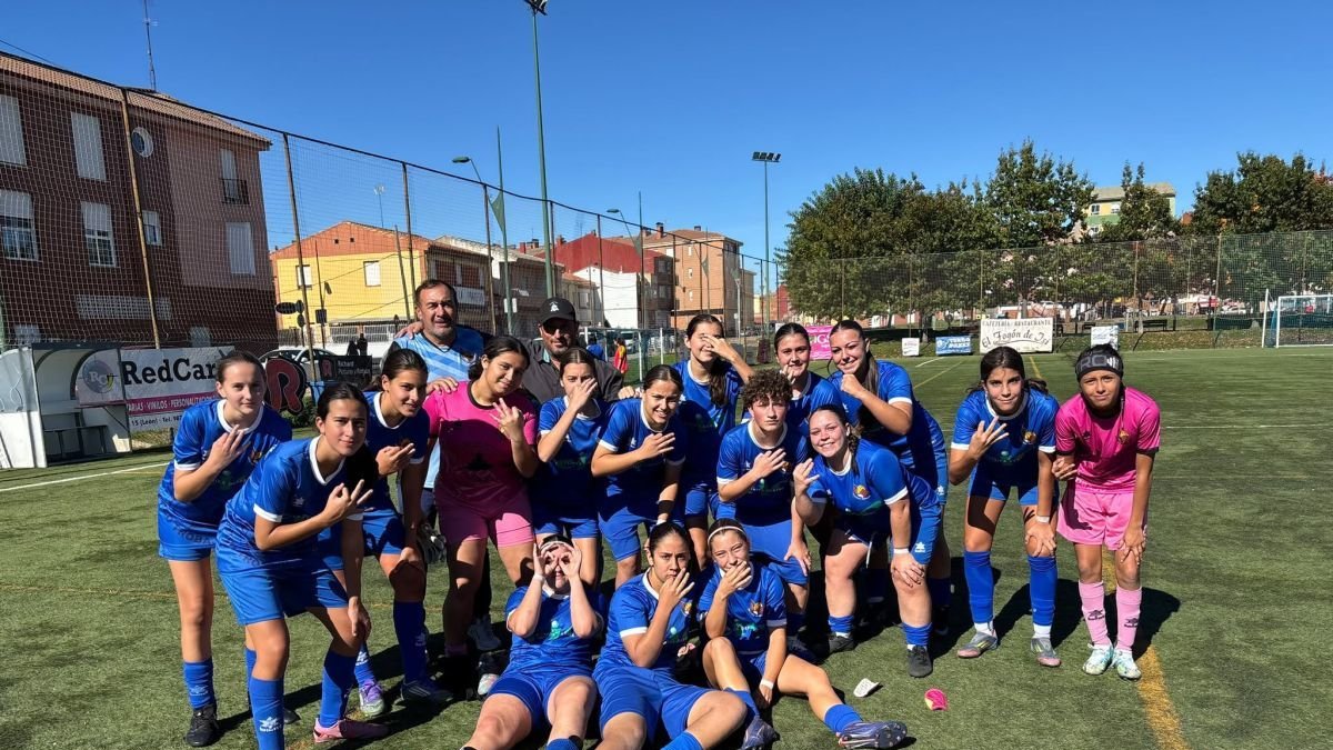 Integrantes del Atlético Trobajo cadete juvenil.