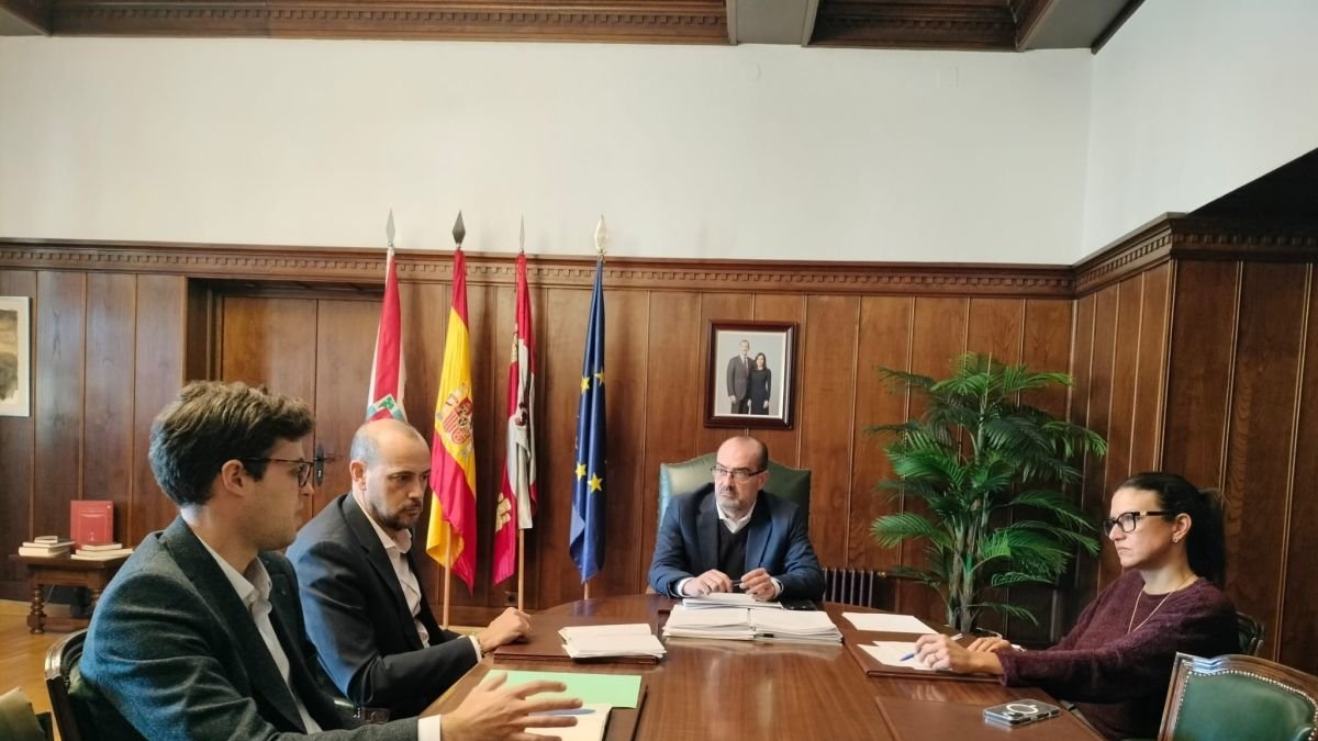 Morala recibe a los directivos del proyecto Compostilla Green