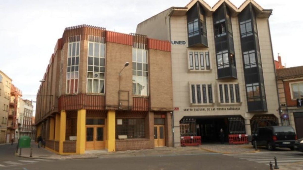 La Bañeza licita el bar del Hogar del Jubilado por 23.040 euros