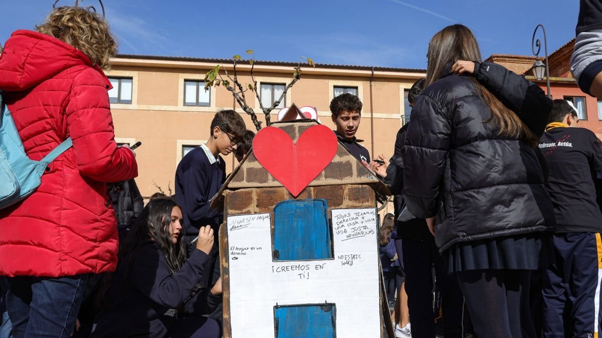 Cáritas atiende a 333 personas sin hogar en León y sus centros de Cistierna y La Robla