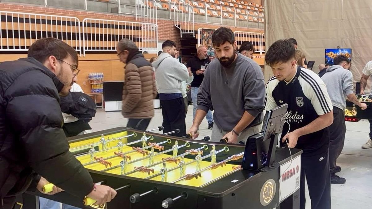 Trobajo del Camino: capital del futbolín y los dardos