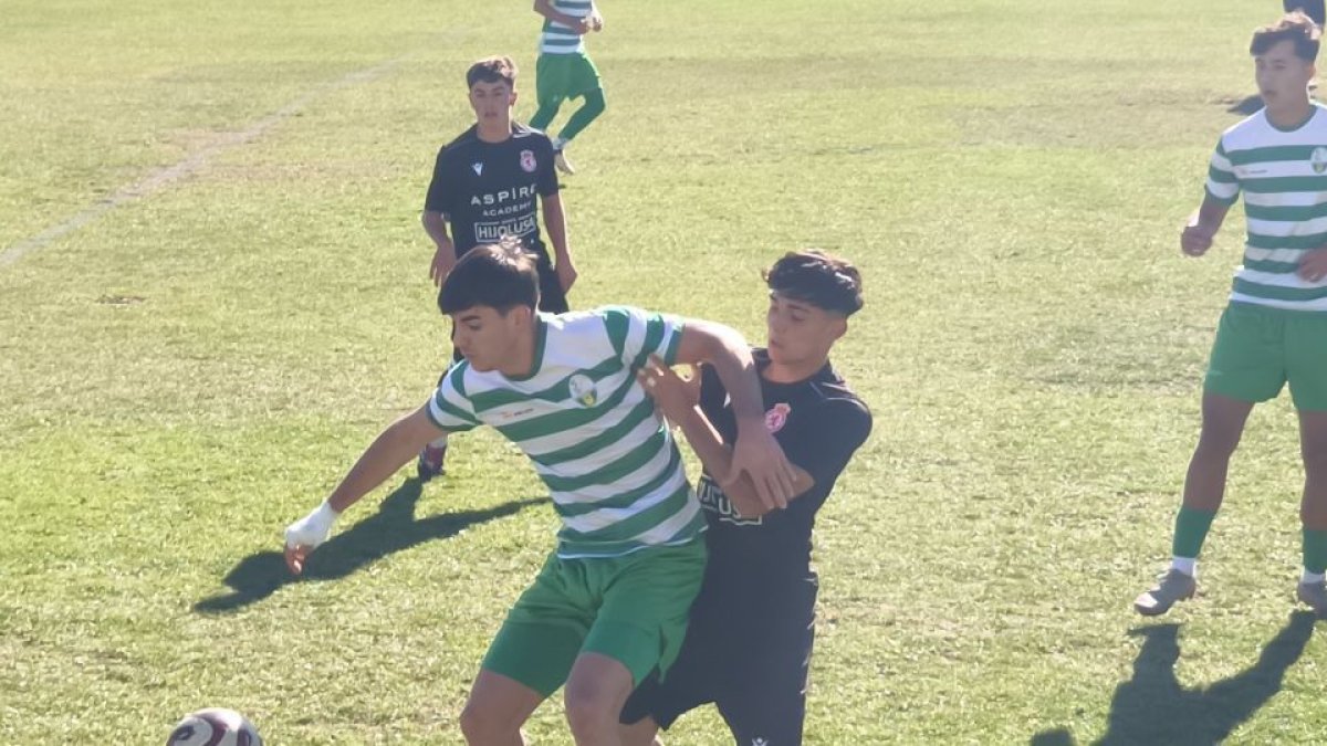 La Cultural Leonesa B juvenil se lleva el derbi ante La Virgen