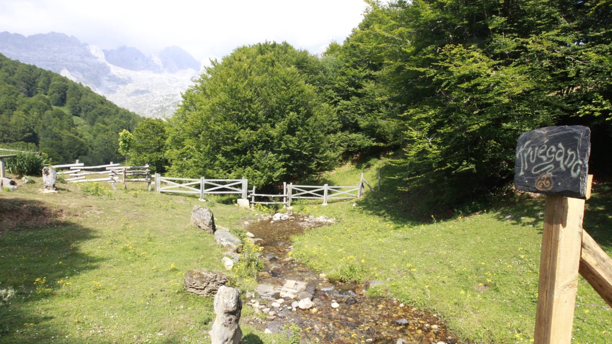 Un paraje de la montaña leonesa, en una imagen de archivo.