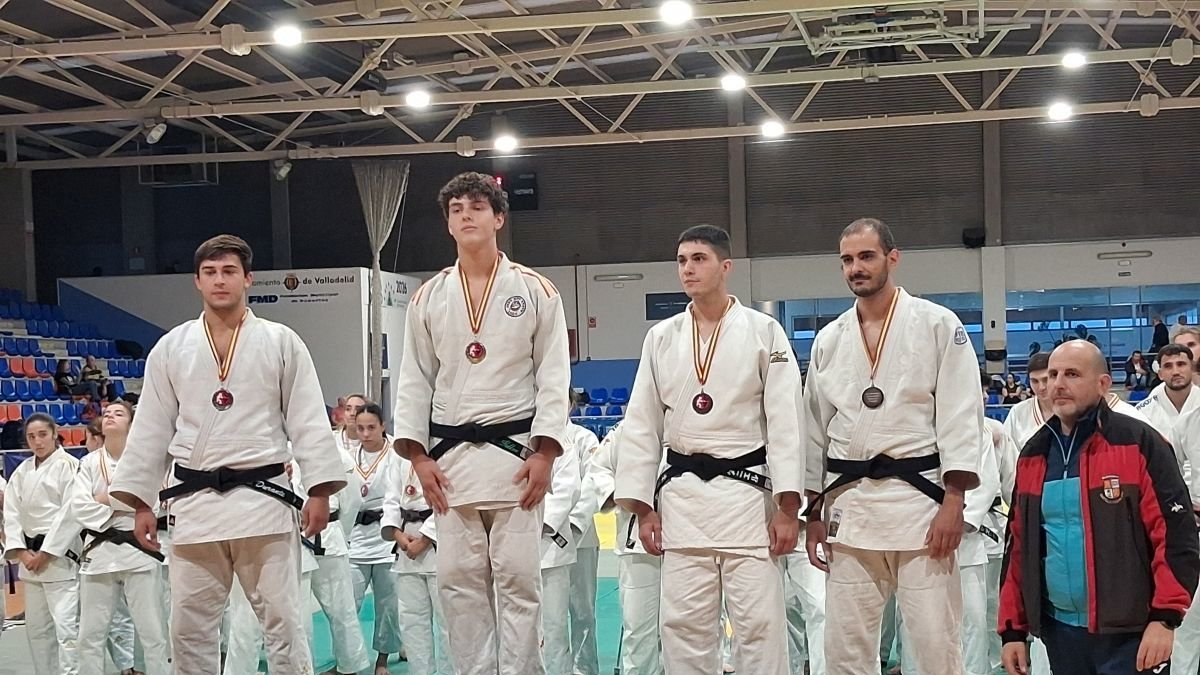 Tres oros y un bronce para los leoneses en el Autonómico Sénior