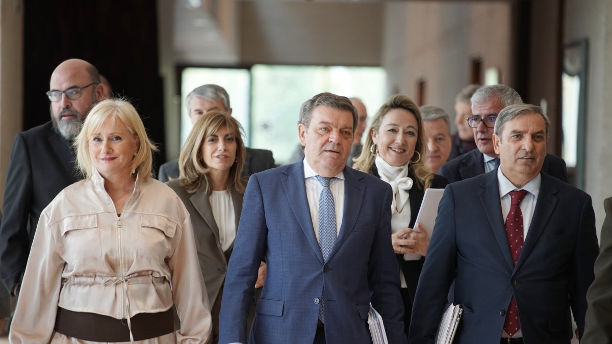 La Junta avanza en la “definición” del contenido de la nueva ley de Concordia pactada por PP y Vox