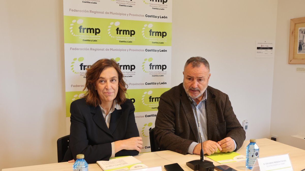La presidenta y el vicepresidente de la FRMPCyL, Ángeles Armisén y Eduardo Morán.