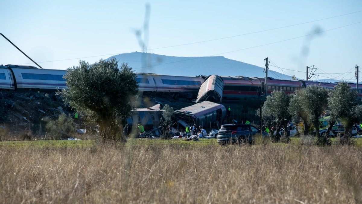 El CEL expresa su profundo pesar por la tragedia ferroviaria y exige responsabilidades y garantías de seguridad