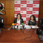 María Rodríguez y Natalia Rodríguez Picallo, ayer, en rueda de prensa.