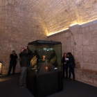 La sala habilitada en San Isidoro, en el cuerpo bajo de la torre del gallo, para exhibir exclusivamente el Santo Gril.