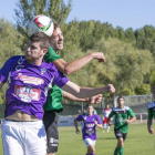 Álvaro firmó el gol de la igualada bañezana en Palencia.