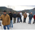 Trabajadores de Catisa cortando en diciembre del año pasado la entrada a la cantera por impagos.