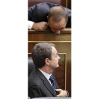 Zapatero escucha a José Antonio Alonso.