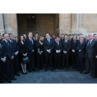 El presidente del PP y del Gobierno, Mariano Rajoy, encabezó la concentración de condena a las puertas de la Diputación por el asesinato de Carrasco.