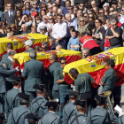 Entierro de los tres guardias muertos en Maraña.