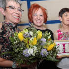 Jutta Nisar, Dolores Haro y Rosa Álvarez, durante la entrega del Premio Mujer 2017. ANA F. BARREDO