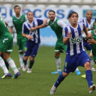 El Betis puede arrebatarle el liderato a Las Palmas si gana mañana en el Villamarín.