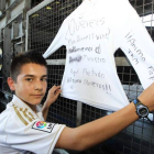 Alejandro, el hijo mayor de Primitivo Basalo, le envió una camiseta a su padre encerrado.