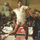 Bojinovic cuando defendía la camiseta del Ademar.
