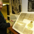 Manuel Carriedo dirige el Archivo Histórico de Caja España.