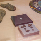 Los objetos de Genara Fernández en el Museo de León. MIGUEL F. B.