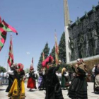 Pendones y grupos folclóricos se darán cita en La Virgen.