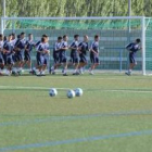 Los jugadores de la Cultural, en los primeros entrenamientos en el Área Deportiva de Puente Castro.