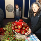 Los agricultores llevaron sus mejores pimientos.