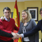 Del Olmo, con Agustín Prieto (UGT), Antonio Hernández (CC OO) y Santiago Aparicio (Cecale)