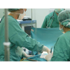 Imagen de archivo de una intervención quirúrgica. L. DE LA MATA
